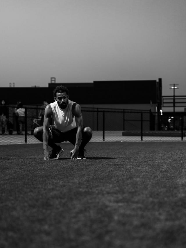 日讯, 杨没资格跟